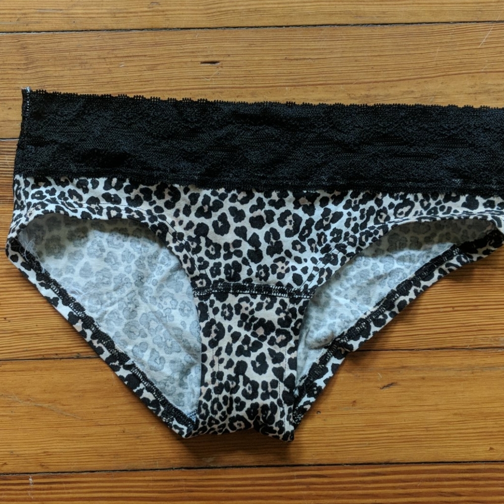 NWOT Victoria's Secret Leopard Print Panty